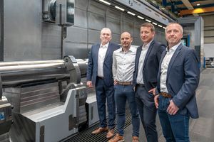 Das Managementteam der Weingärtner Maschinenbau GmbH (v.l.), Vertriebsleiter Asien Robert Moser, Geschäftsführer Dominik Weingärtner, Vertriebsleiter Wolfgang Kumpfhuber und Technikleiter Klaus Geissler. Das Managementteam der Weingärtner Maschinenbau GmbH (v.l.), Vertriebsleiter Asien Robert Moser, Geschäftsführer Dominik Weingärtner, Vertriebsleiter Wolfgang Kumpfhuber und Technikleiter Klaus Geissler.